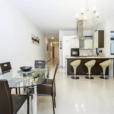 Appartamento Modern 3 Bedroom Apartment, Sliema. Theoria Travel
