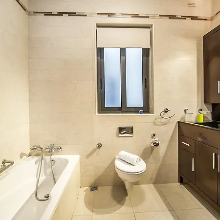 Modern 3 Bedroom Apartment, Sliema. Theoria Travel * Sliema